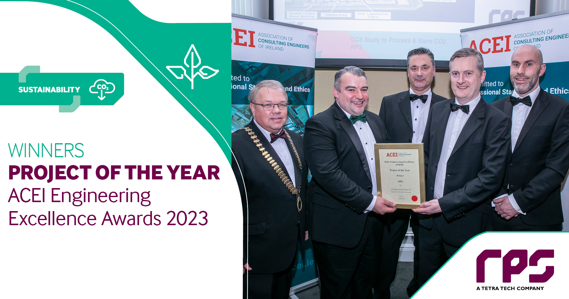 Project of the Year award being handed to RPS.