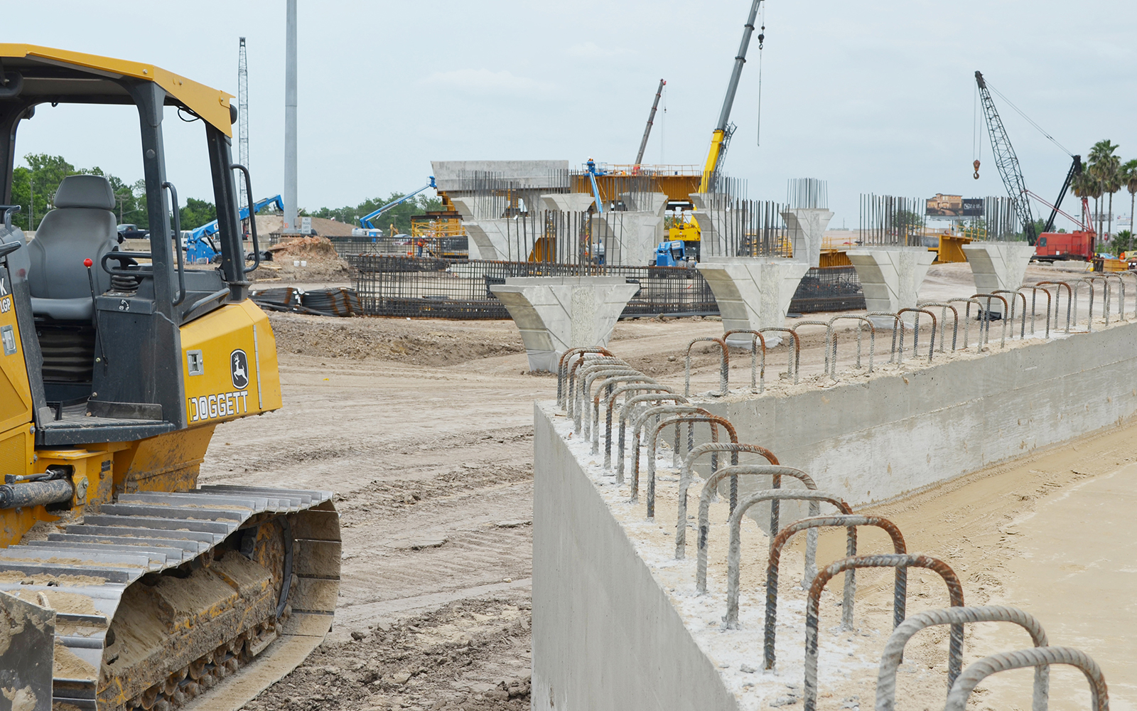 Pinemont Bridge at US 290 Reconstruction, Houston, Texas