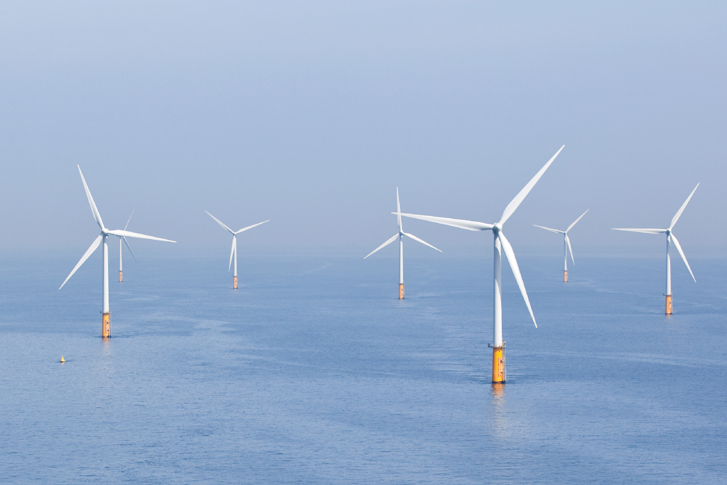 Offshore wind turbine farm -Websize.png