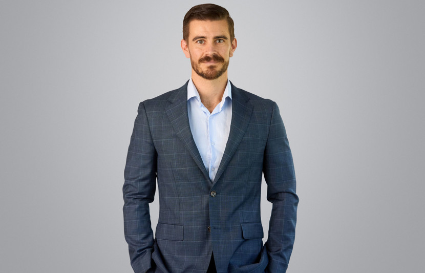 Tom Gilbert Headshot V3